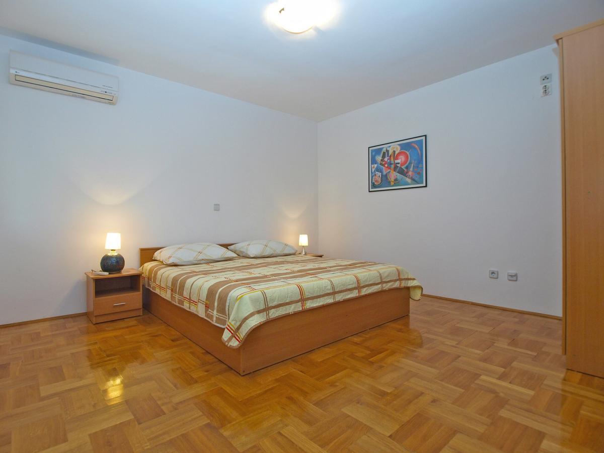 Apartment Alma 1600 Пула Экстерьер фото